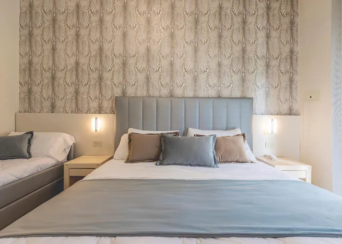 Hotel Athena